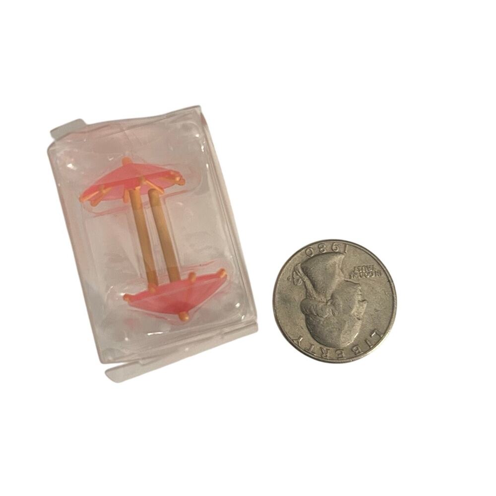 MGA Miniverse Pair of Mini Cocktail Umbrellas New Pink